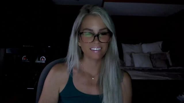 Gallery image thumbnail from Cora9's myfreecams stream on, 07/17/2025, 05:04 image 11 of 20