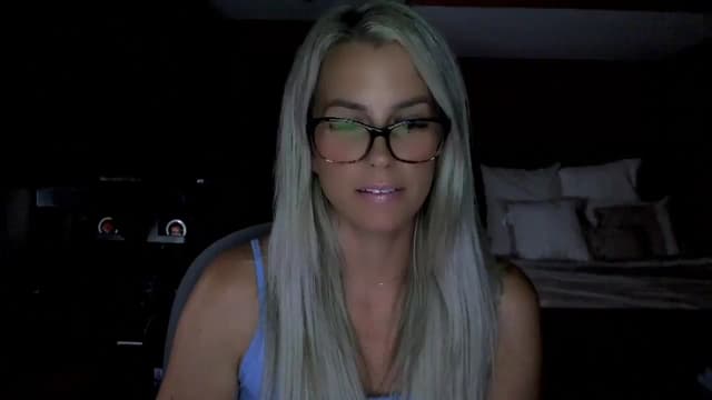 Gallery image thumbnail from Cora9's myfreecams stream on, 08/06/2025, 05:09 image 9 of 20