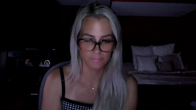 Gallery image thumbnail from Cora9's myfreecams stream on, 08/07/2025, 06:06 image 16 of 20