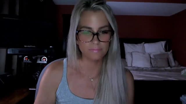 Gallery image thumbnail from Cora9's myfreecams stream on, 08/15/2025, 05:31 image 2 of 20