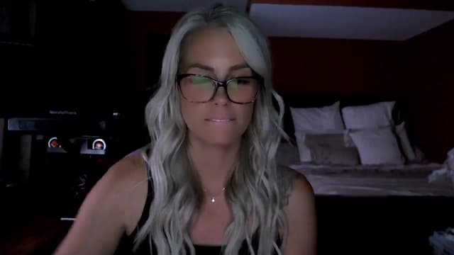 Gallery image thumbnail from Cora9's myfreecams stream on, 09/03/2025, 03:56 image 20 of 20