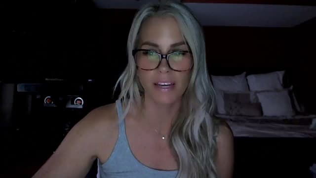 Gallery image thumbnail from Cora9's myfreecams stream on, 09/05/2025, 05:49 image 1 of 20