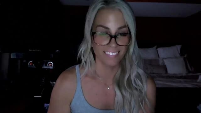 Gallery image thumbnail from Cora9's myfreecams stream on, 09/05/2025, 05:49 image 14 of 20