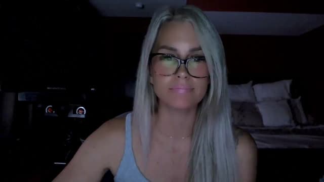 Gallery image thumbnail from Cora9's myfreecams stream on, 09/09/2025, 04:45 image 2 of 20