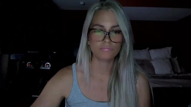 Gallery image thumbnail from Cora9's myfreecams stream on, 09/09/2025, 04:45 image 6 of 20