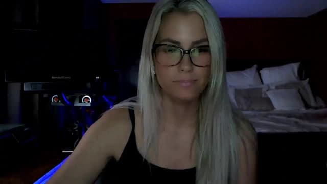 Gallery image thumbnail from Cora9's myfreecams stream on, 09/25/2025, 05:06 image 5 of 20