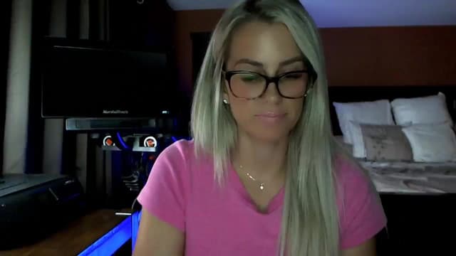 Gallery image thumbnail from Cora9's myfreecams stream on, 10/15/2025, 04:23 image 20 of 20