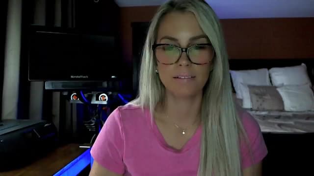 Gallery image thumbnail from Cora9's myfreecams stream on, 10/15/2025, 04:55 image 7 of 20
