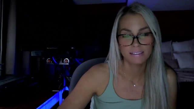 Gallery image thumbnail from Cora9's myfreecams stream on, 10/30/2025, 04:53 image 11 of 20