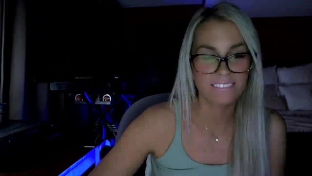 Gallery image thumbnail from Cora9's myfreecams stream on, 10/30/2025, 04:53 image 12 of 20