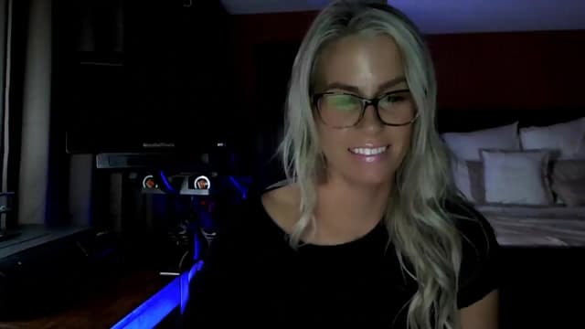 Gallery image thumbnail from Cora9's myfreecams stream on, 11/07/2025, 05:20 image 8 of 20