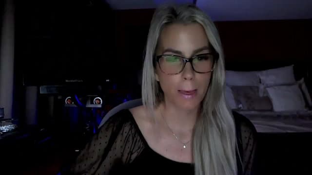Gallery image thumbnail from Cora9's myfreecams stream on, 01/07/2026, 05:38 image 15 of 20