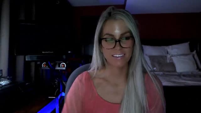 Gallery image thumbnail from Cora9's myfreecams stream on, 01/09/2026, 05:32 image 19 of 20