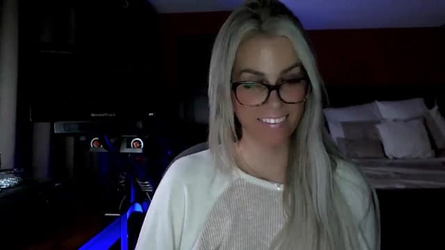 Gallery image thumbnail from Cora9's myfreecams stream on, 01/21/2026, 05:56 image 10 of 20