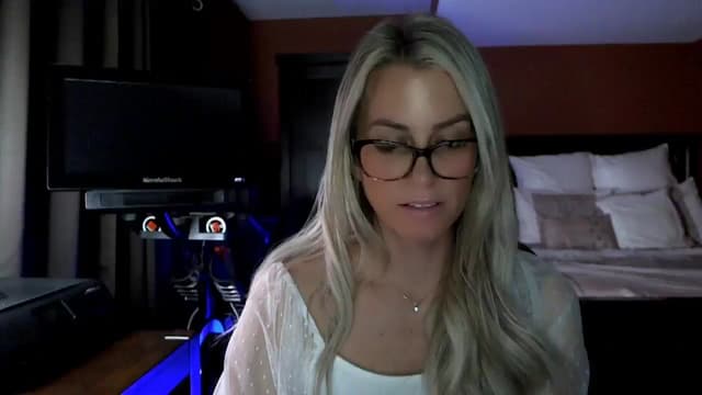 Gallery image thumbnail from Cora9's myfreecams stream on, 02/12/2026, 04:55 image 19 of 20
