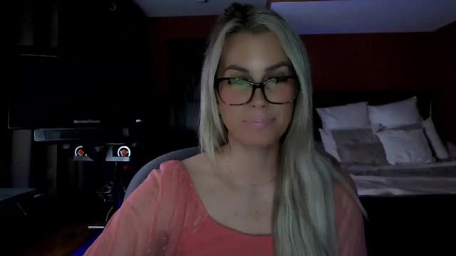 Gallery image thumbnail from Cora9's myfreecams stream on, 02/18/2026, 05:36 image 17 of 20