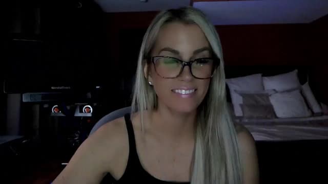 Gallery image thumbnail from Cora9's myfreecams stream on, 02/24/2026, 06:36 image 2 of 20
