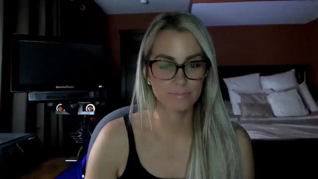 Gallery image thumbnail from Cora9's myfreecams stream on, 02/24/2026, 06:36 image 8 of 20