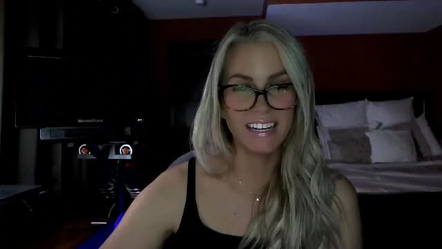 Gallery image thumbnail from Cora9's myfreecams stream on, 02/27/2026, 05:40 image 5 of 20