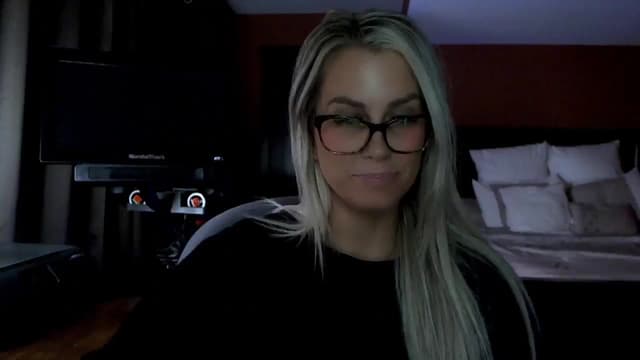 Gallery image thumbnail from Cora9's myfreecams stream on, 03/18/2026, 05:05 image 11 of 20