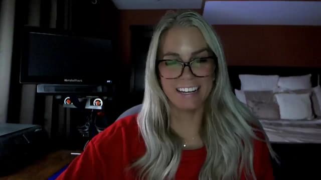 Gallery image thumbnail from Cora9's myfreecams stream on, 04/28/2026, 05:35 image 16 of 20