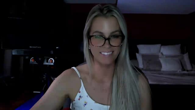 Gallery image thumbnail from Cora9's myfreecams stream on, 05/28/2026, 05:48 image 13 of 20