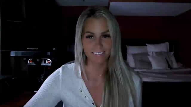 Gallery image thumbnail from Cora9's myfreecams stream on, 07/24/2026, 06:55 image 1 of 20