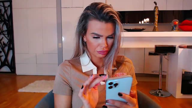 Gallery image thumbnail from D_y_y's myfreecams stream on, 11/19/2022, 05:17 image 19 of 20