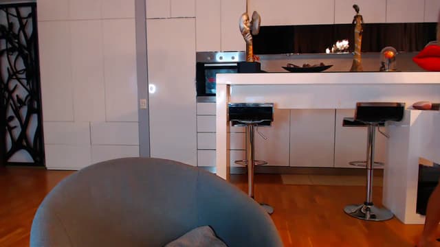 Gallery image thumbnail from D_y_y's myfreecams stream on, 12/02/2022, 04:37 image 18 of 20