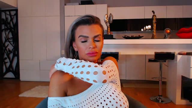 Gallery image thumbnail from D_y_y's myfreecams stream on, 12/05/2022, 04:45 image 15 of 20