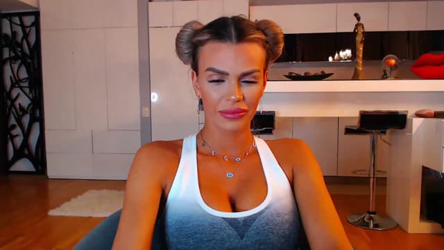 Gallery image thumbnail from D_y_y's myfreecams stream on, 12/06/2022, 05:13 image 6 of 20