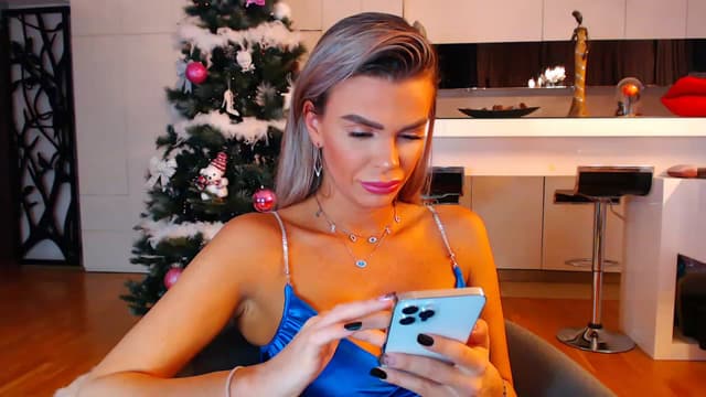 Gallery image thumbnail from D_y_y's myfreecams stream on, 12/13/2022, 01:53 image 8 of 20