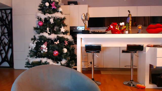 Gallery image thumbnail from D_y_y's myfreecams stream on, 12/19/2022, 02:38 image 13 of 20