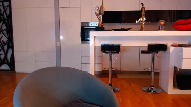 Gallery image thumbnail from D_y_y's myfreecams stream on, 12/30/2022, 05:14 image 12 of 20