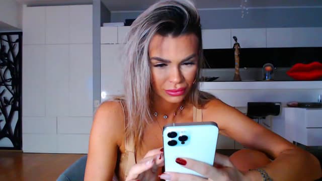 Gallery image thumbnail from D_y_y's myfreecams stream on, 01/06/2023, 05:58 image 11 of 20