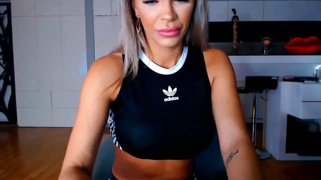 Gallery image thumbnail from D_y_y's myfreecams stream on, 01/14/2023, 04:22 image 4 of 20