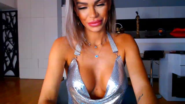 Gallery image thumbnail from D_y_y's myfreecams stream on, 01/27/2023, 03:19 image 6 of 20