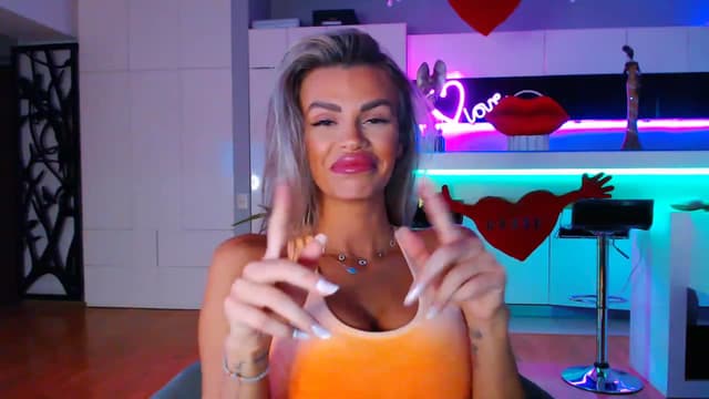 Gallery image thumbnail from D_y_y's myfreecams stream on, 02/13/2023, 05:49 image 14 of 20