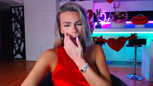 Gallery image thumbnail from D_y_y's myfreecams stream on, 02/15/2023, 05:23 image 1 of 20