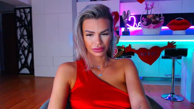 Gallery image thumbnail from D_y_y's myfreecams stream on, 02/15/2023, 05:23 image 18 of 20