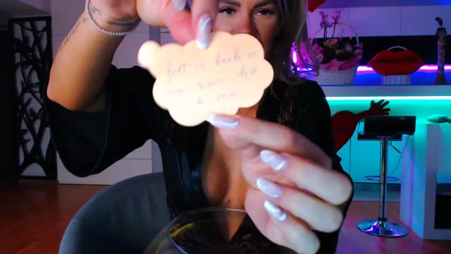 Gallery image thumbnail from D_y_y's myfreecams stream on, 02/16/2023, 05:37 image 12 of 20