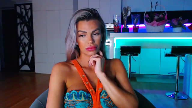 Gallery image thumbnail from D_y_y's myfreecams stream on, 03/03/2023, 24:46 image 18 of 20