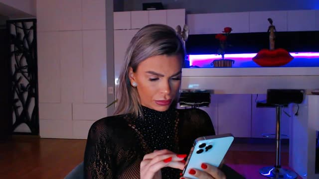 Gallery image thumbnail from D_y_y's myfreecams stream on, 03/17/2023, 03:33 image 16 of 20