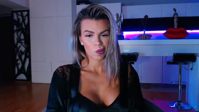 Gallery image thumbnail from D_y_y's myfreecams stream on, 04/01/2023, 04:46 image 11 of 20