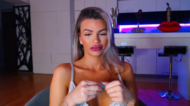 Gallery image thumbnail from D_y_y's myfreecams stream on, 04/07/2023, 04:02 image 19 of 20