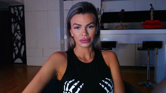 Gallery image thumbnail from D_y_y's myfreecams stream on, 04/14/2023, 04:18 image 5 of 20