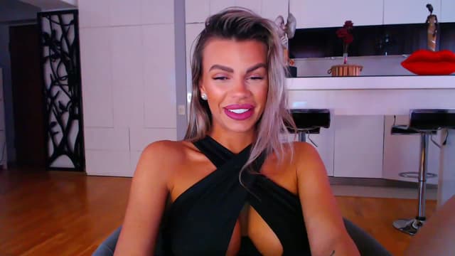 Gallery image thumbnail from D_y_y's myfreecams stream on, 04/22/2023, 04:28 image 5 of 20