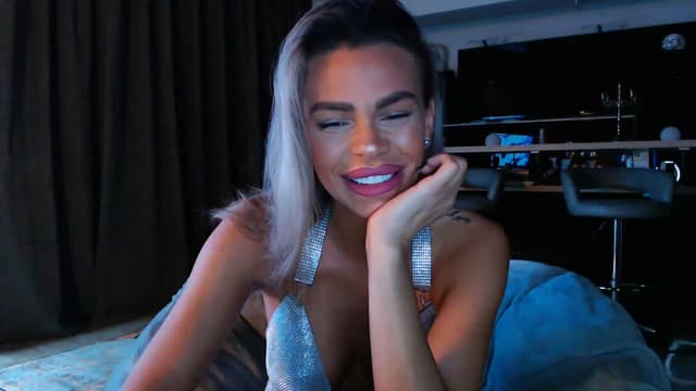 Gallery image thumbnail from D_y_y's myfreecams stream on, 05/03/2023, 03:35 image 3 of 20
