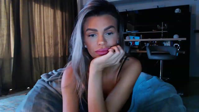 Gallery image thumbnail from D_y_y's myfreecams stream on, 05/03/2023, 04:00 image 11 of 20