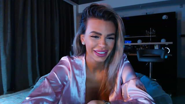 Gallery image thumbnail from D_y_y's myfreecams stream on, 05/05/2023, 04:16 image 6 of 20